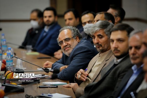 پنجمین نشست اداری قائم مقام سازمان دانش‌آموزی با کارکنان سازمان دانش‌آموزی مرکز