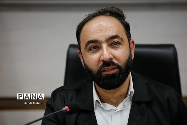 پنجمین نشست اداری قائم مقام سازمان دانش‌آموزی با کارکنان سازمان دانش‌آموزی مرکز