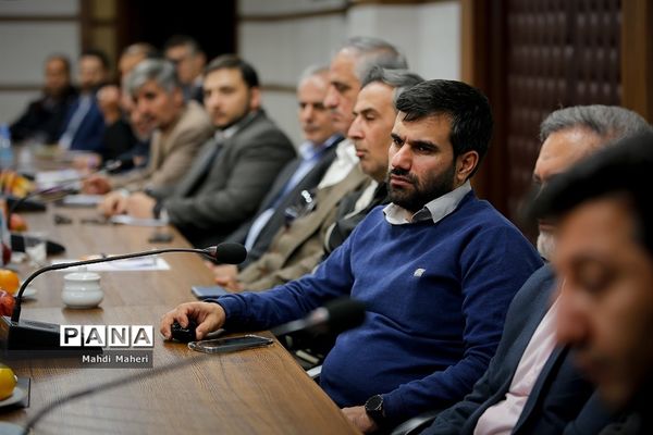 پنجمین نشست اداری قائم مقام سازمان دانش‌آموزی با کارکنان سازمان دانش‌آموزی مرکز