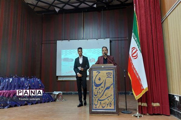 تقدیر از برگزیدگان پویش اربعین