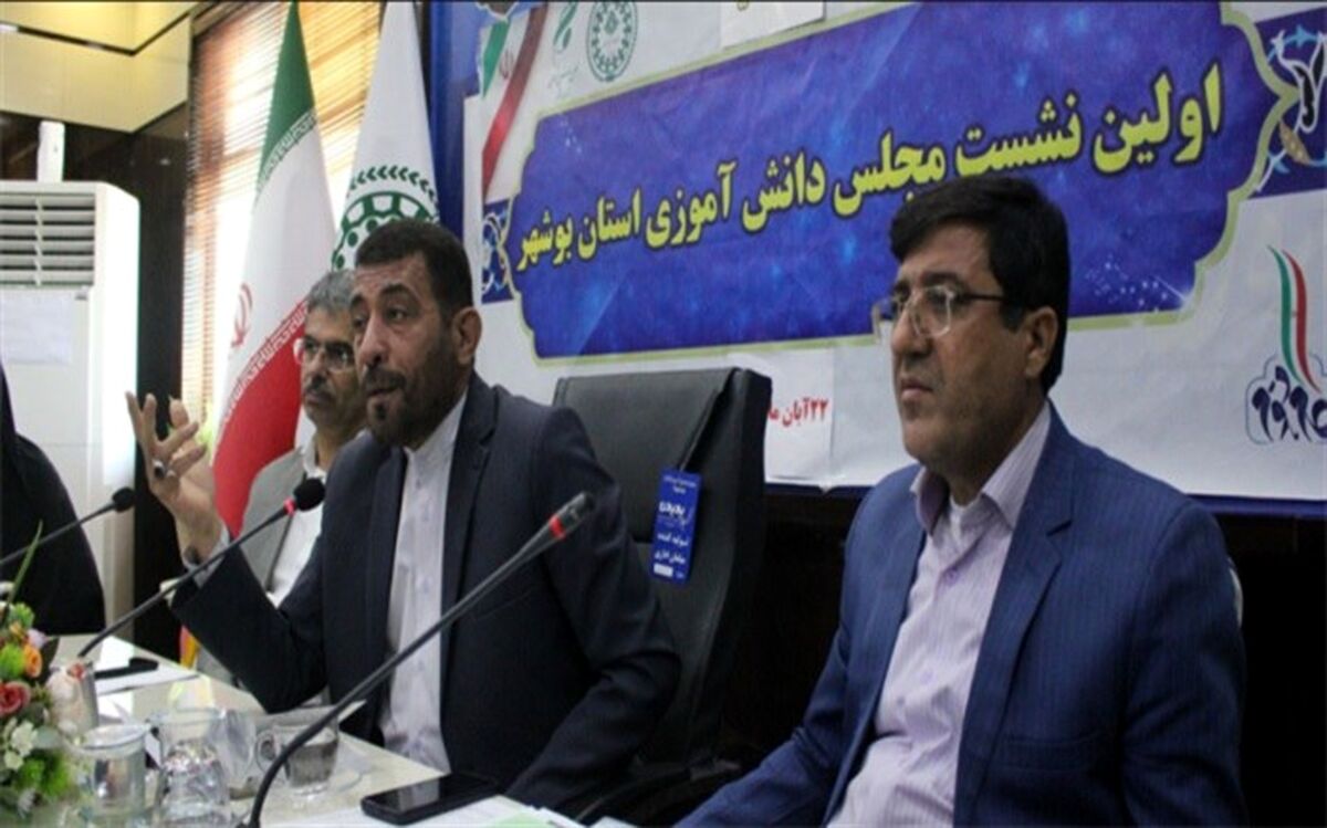 دانش‌آموزان با تجزیه و تحلیل آگاهانه می‌توانند توطئه‌های دشمنان را خنثی کنند