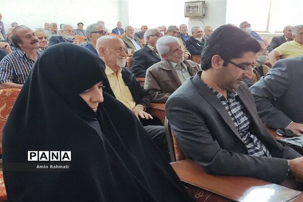 برگزاری مراسم گردهمایی فارغ‌التحصیلان و اساتید هنرستان ماندگار نمونه دولتی طالقانی شیراز