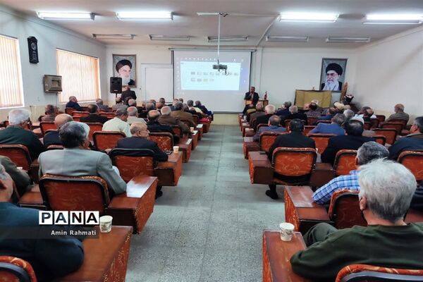برگزاری مراسم گردهمایی فارغ‌التحصیلان و اساتید هنرستان ماندگار نمونه دولتی طالقانی شیراز