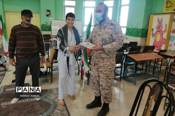 برگزاری جلسه بصیرتی پدافند غیرعامل‌ در مدرسه امام حسین(ع) رودهن