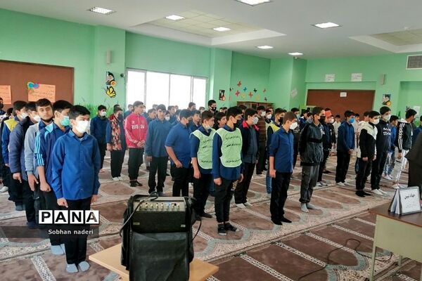 برگزاری جلسه بصیرتی پدافند غیرعامل‌ در مدرسه امام حسین(ع) رودهن