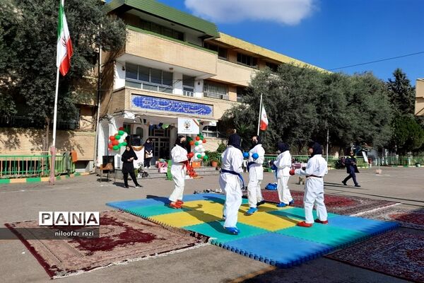 المپیاد ورزشی در دبیرستان الزهراء ساری