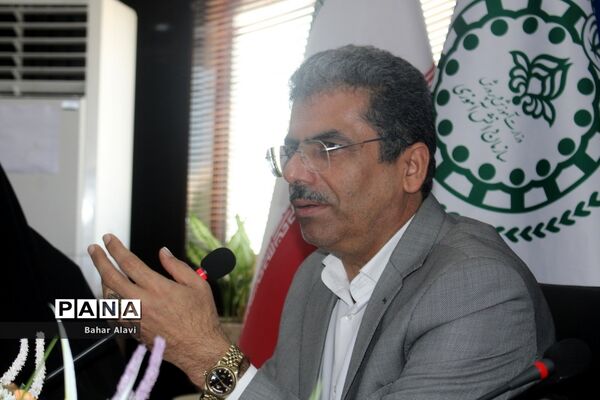 نشست علنی مجلس دانش‌آموزی پسران استان بوشهر