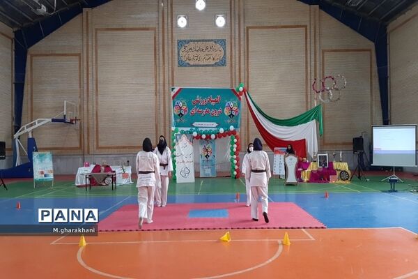 برگزاری المپیاد ورزشی درون مدرسه‌ای در دبیرستان مکتبی شهرستان بن
