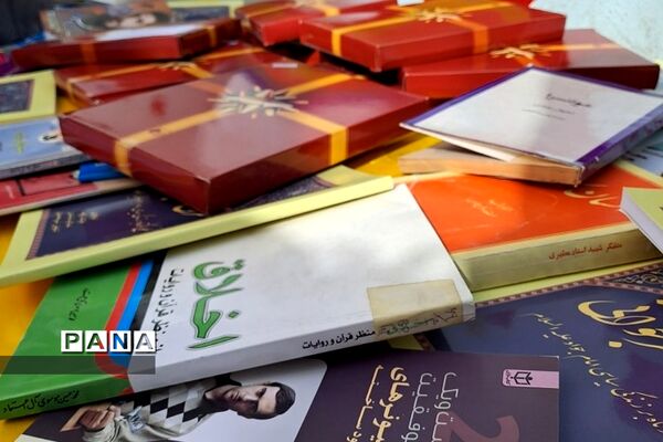 آغاز هفته کتاب و کتابخوانی در مدارس رودهن