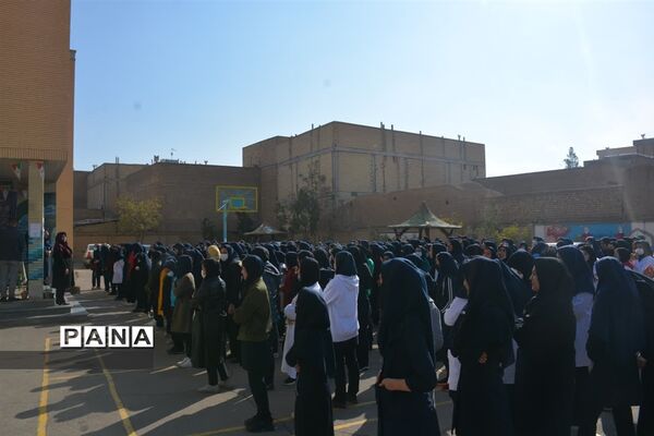 آیین نمادین انتخابات شورای دانش‌آموزی مدارس استان اصفهان در شهرستان خمینی شهر