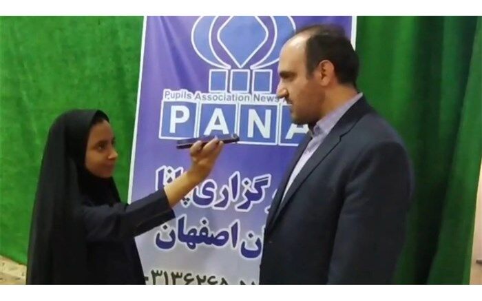 آیین رونمایی از برنامه ملی ٣١٣ و گردهمایی بزرگ معاونین و مربیان پرورشی شهرستان خمینی شهر/فیلم