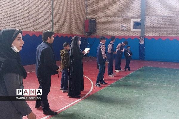 مسابقات منطقه‌ای موشک کاغذی در فشافویه