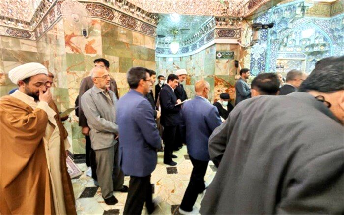 مخبر به دیدار مراجع عظام تقلید رفت‌