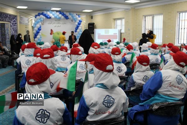 افتتاح طرح سفیران سلامت دانش‌آموزی در مدرسه شهید فخری‌زاده قم