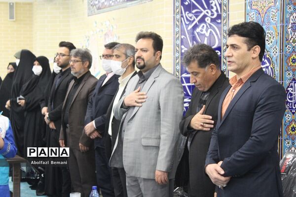 افتتاح طرح سفیران سلامت دانش‌آموزی در مدرسه شهید فخری‌زاده قم
