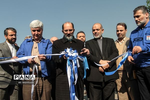 آیین واگذاری ۵۰۰ دستگاه اتوبوس شهری و ۵۰ بیل مکانیکی