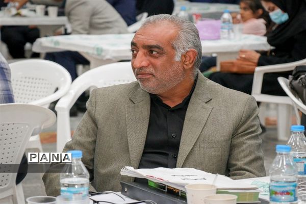 گردهمایی ناشران، نویسندگان، شاعران، فعالان کتابخانه‌ها در امیدیه