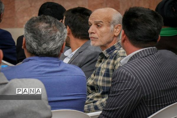 گردهمایی ناشران، نویسندگان، شاعران، فعالان کتابخانه‌ها در امیدیه