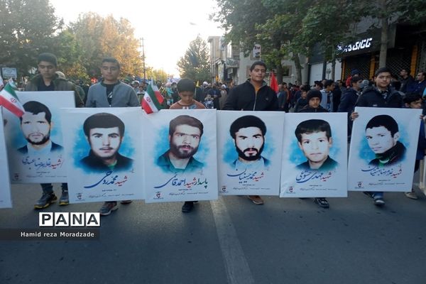 تشییع باشکوه شهید بسیجی مدافع امنیت حسن براتی در کاشمر