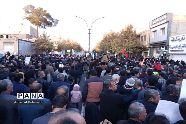 تشییع باشکوه شهید بسیجی مدافع امنیت حسن براتی در کاشمر