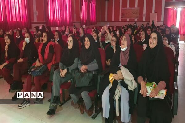 برپایی اولین برنامه جوانه‌ها در کانون فرهنگی و تربیتی رضوان شهرستان محمودآباد