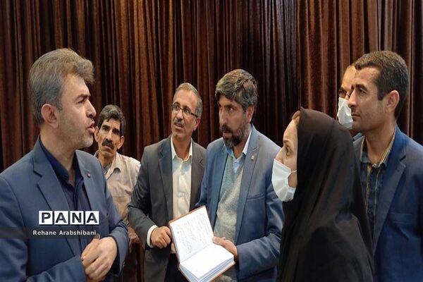جلسه اداره سلامت و بهداشت اداره کل آموزش و پرورش فارس با مدیران  مدارس و مراقبان بهداشت‌ آباده