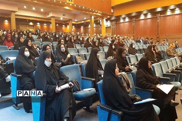 اولین نشست سراسری مدیران مدارس ناحیه۶ مشهد