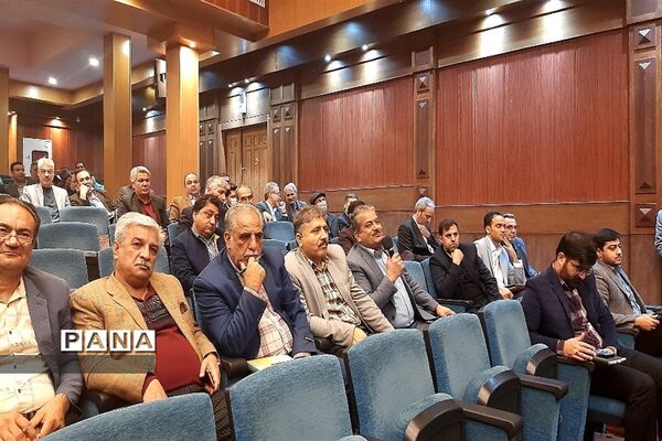 اولین نشست سراسری مدیران مدارس ناحیه۶ مشهد