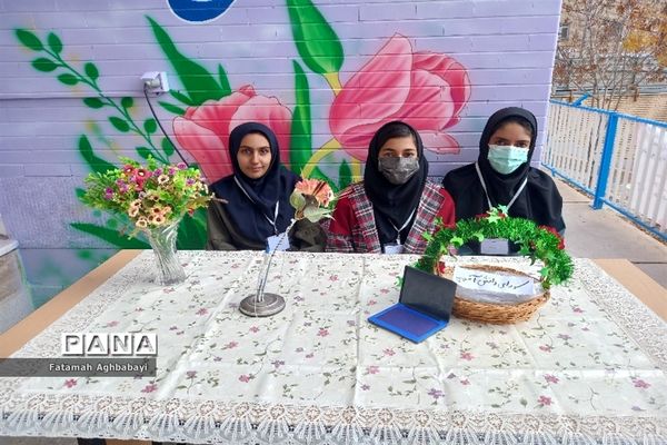 انتخابات شورای دانش‌آموزی در دبیرستان مرضیه شهرکرد