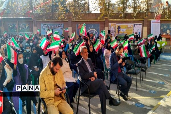 برگزاری انتخابات شورای دانش‌آموزی درآموزشگاه شهید‌زارع ناحیه ۳ کرج