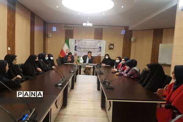 نشست اعضای منتخب مجلس دانش‌آموزی البرز