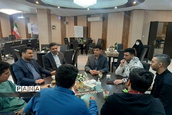 نشست اعضای منتخب مجلس دانش‌آموزی البرز