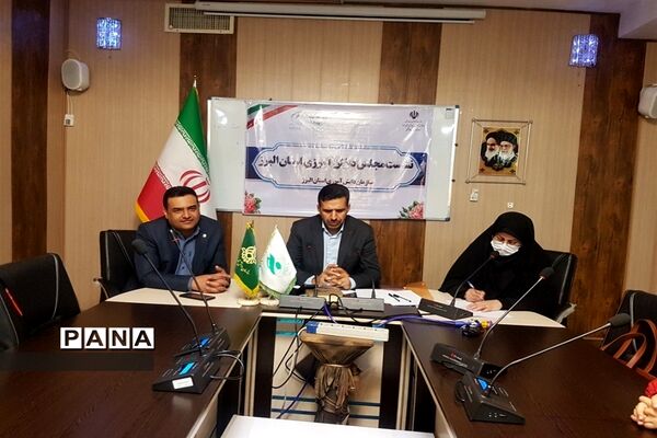 نشست اعضای منتخب مجلس دانش‌آموزی البرز