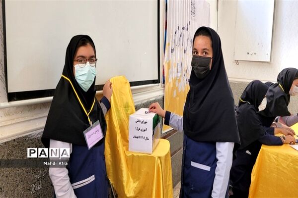 برگزاری انتخابات شوراهای دانش‌آموزی در مدارس شهرستان بهبهان