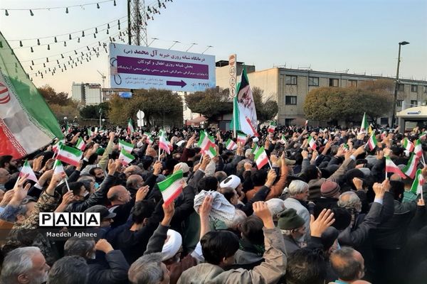 مراسم تشییع پیکر شهید حسن براتی در مشهد مقدس