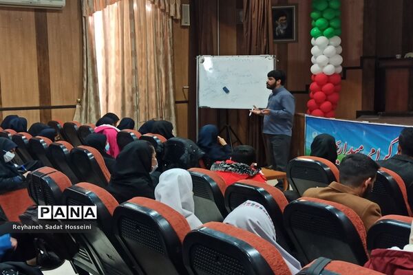 برگزاری کارگاه آموزشی خبرنگاری خبرگزاری پانا در شیراز