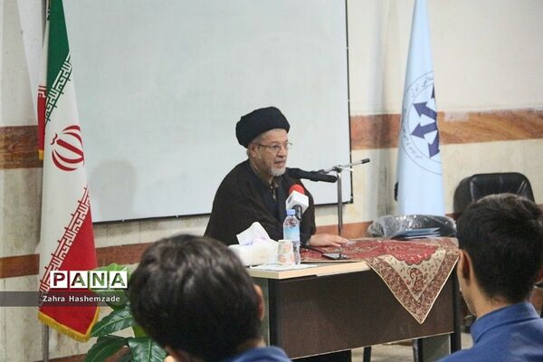 نشست مجمع استعدادهای درخشان شهید‌بهشتی ناحیه یک شهرری