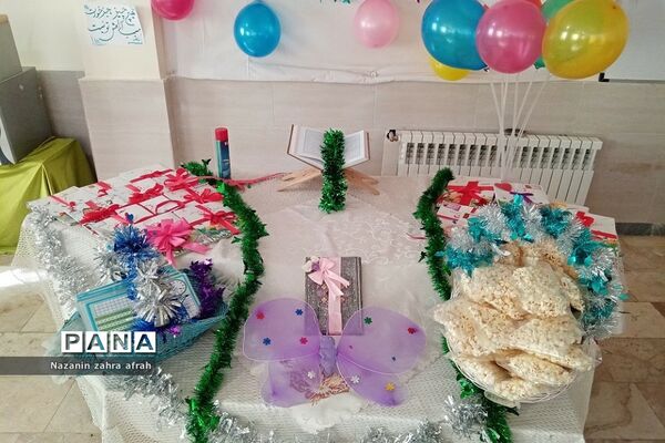 جشن قرآن در دبستان امام رضا(ع) رودهن