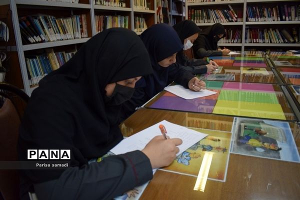 حال و هوای هفته کتاب و کتابخوانی در دبیرستان فرهنگ دختران منطقه ۱۳