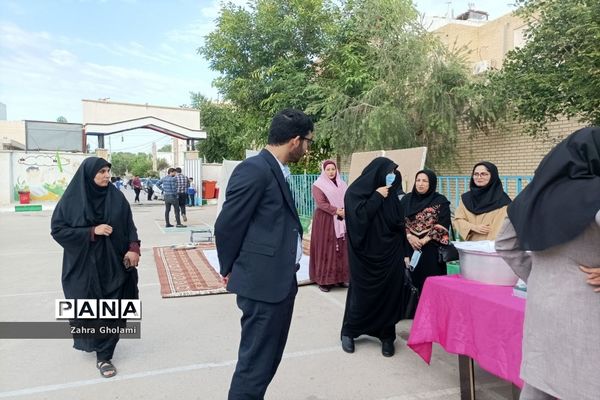 زنگ هفته کتاب و کتابخوانی در مدارس استان بوشهر نواخته شد