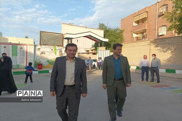 زنگ هفته کتاب و کتابخوانی در مدارس استان بوشهر نواخته شد