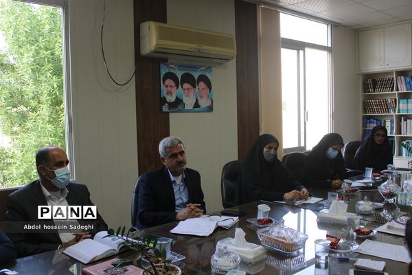 جلسه شورای برنامه‌ریزی اردوگاه‌های دانش‌آموزی استان بوشهر