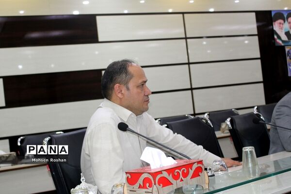 دومین نشست کمیته استانی مانور سراسری  زلزله و ایمنی  سازمان دانش‌آموزی استان بوشهر
