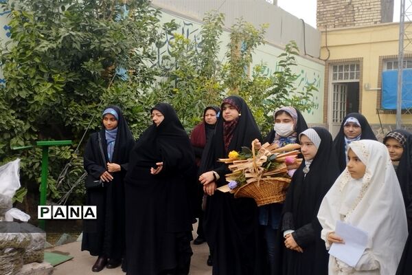 دیدار معتمدین و اعضای کانون فرهنگی هنری شهدا مسجد ترک آباد با کارکنان کلانتری ۱۳ علوی کاشان
