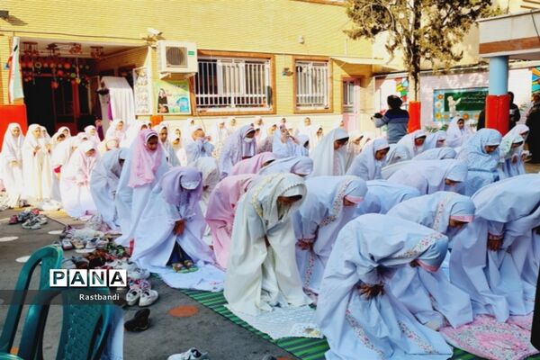 جشن عبادت کلاس سومی‌های دبستان اندیشه منطقه ۱۳