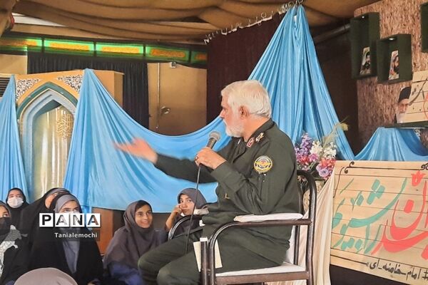 تجدید میثاق دانش‌آموزان مدرسه پاینده ناحیه یک اهواز با آرمان‌های شهدا