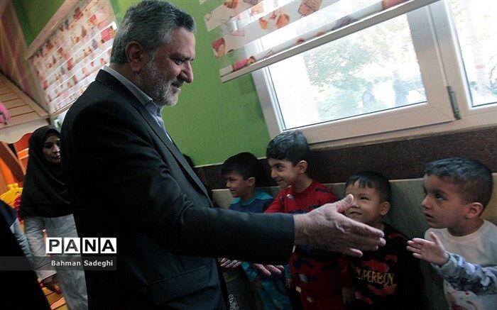 ‌دولت به دنبال حذف فقر مطلق از کشور