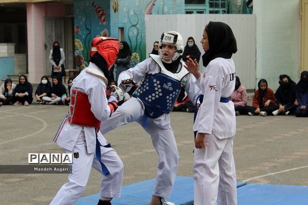 برگزاری المپیاد ورزشی درون مدرسه‌ای در دبیرستان شهید‌خدابخشی قم