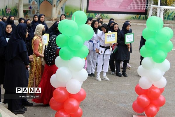 برگزاری المپیاد ورزشی درون مدرسه‌ای در دبیرستان شهید‌خدابخشی قم