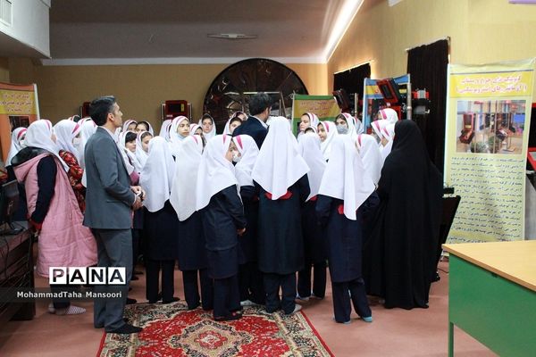 هشتمین دوره هفته مبارزه با اعتیاد و آسیب‌های اجتماعی در زنجان